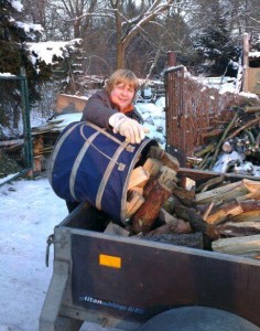 Unsere Vorsitzende beim Abholen der Spende